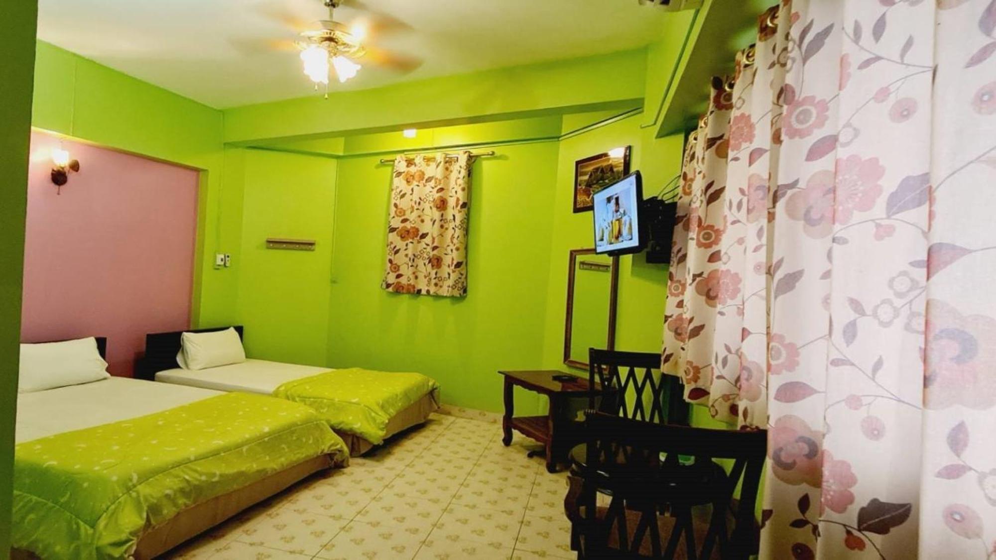Royal Land Mae Klong Hotel Samut Songkhram Екстериор снимка