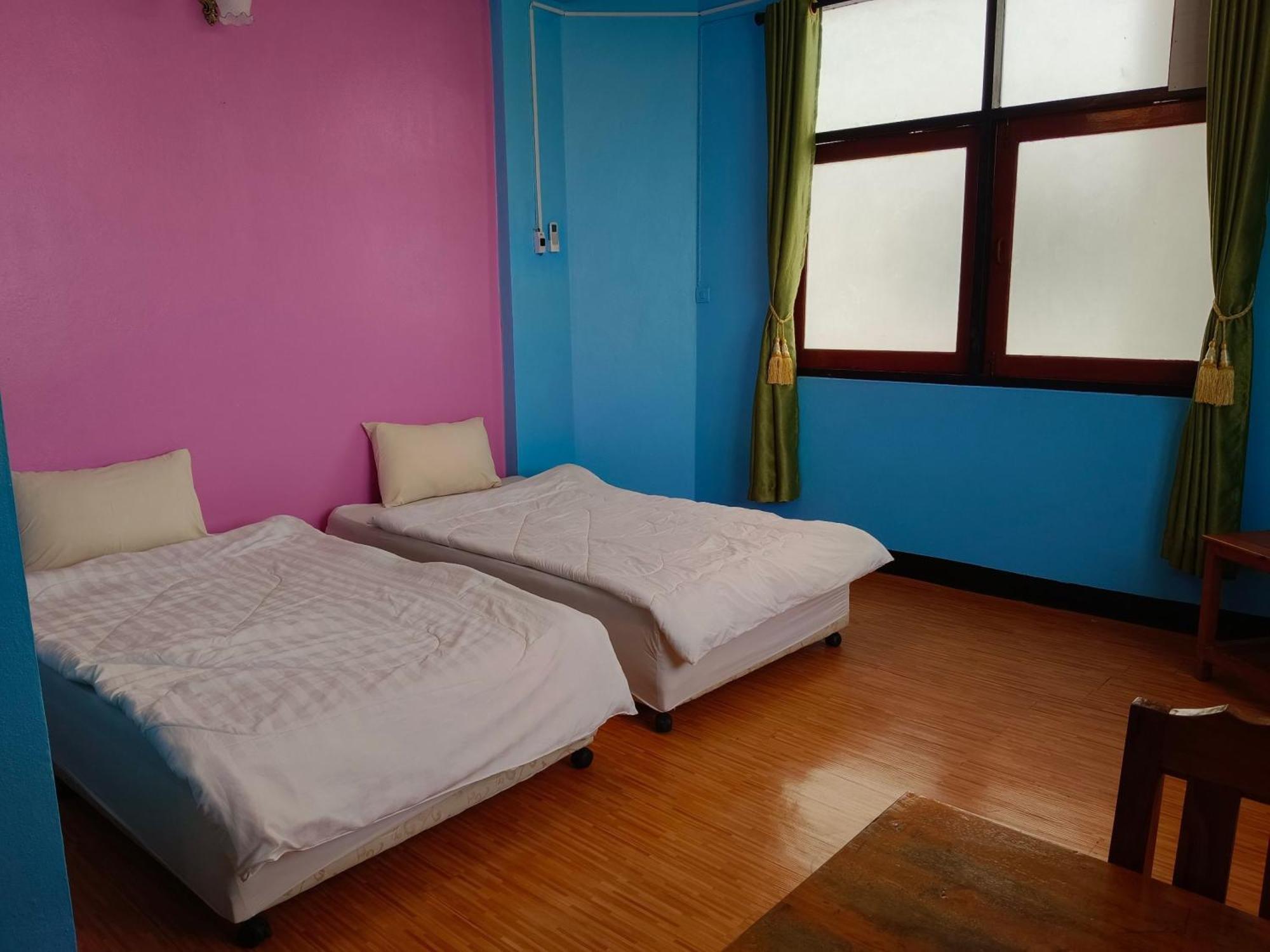 Royal Land Mae Klong Hotel Samut Songkhram Екстериор снимка