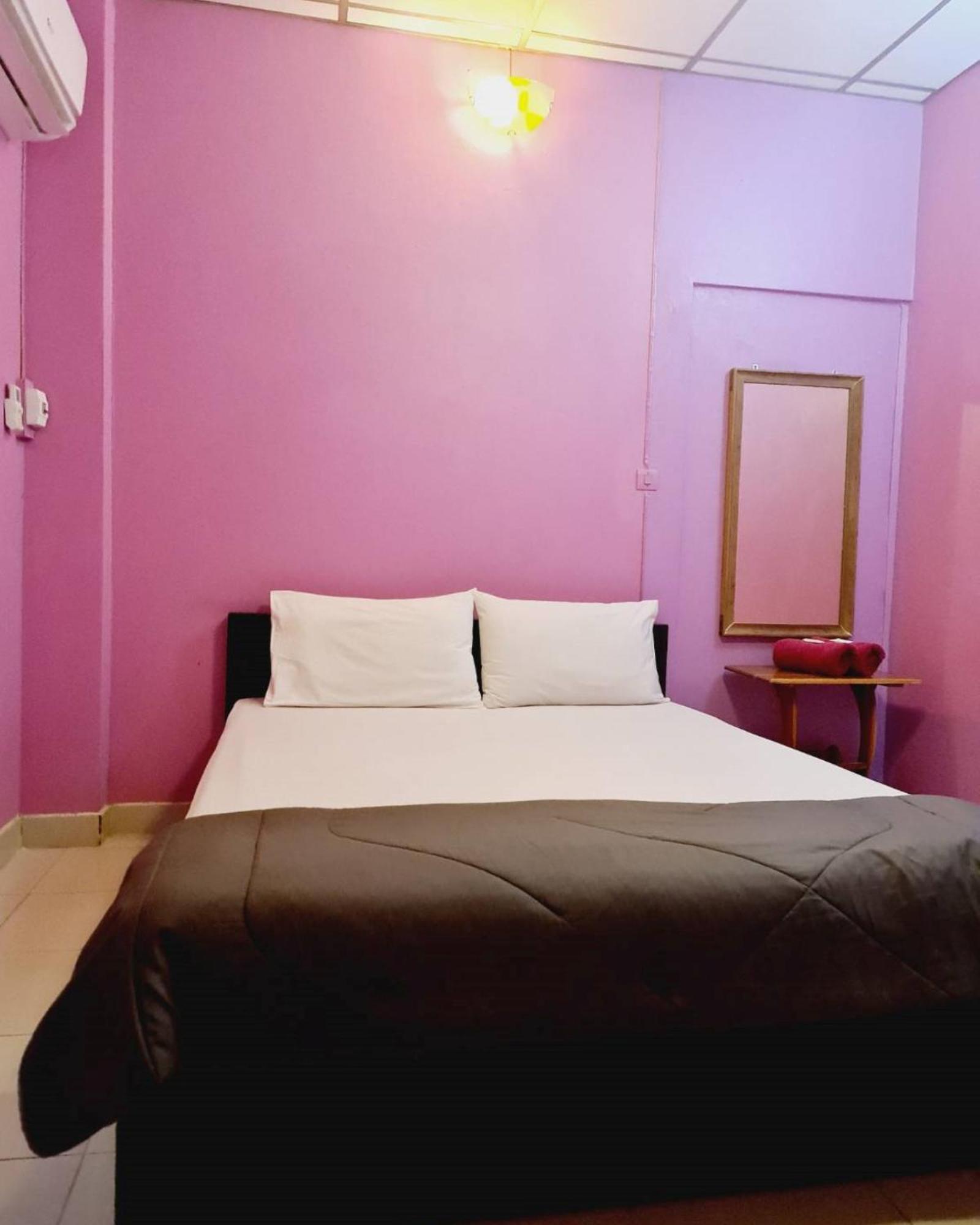 Royal Land Mae Klong Hotel Samut Songkhram Екстериор снимка